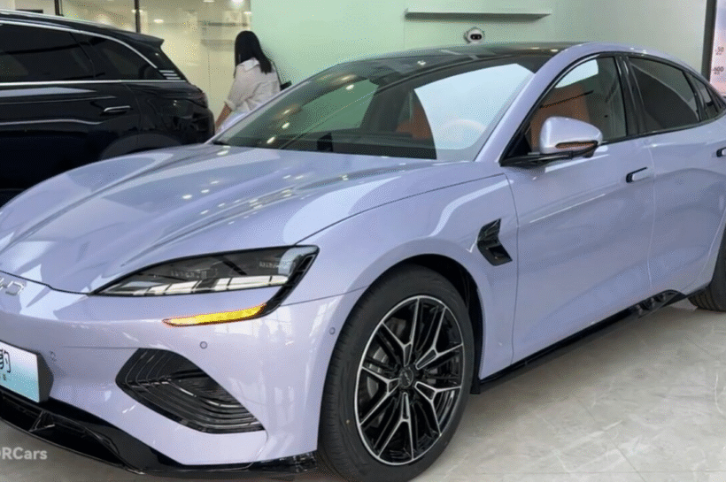BYD Seal 2025 Resmi Meluncur di RI, Suspensinya Bisa Dinaik‑Turun Otomatis BYD Seal 2025